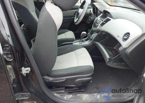 2011 Chevrolet Cruze Ls z USA, uszkodzony, nr VIN 1G1PC5SH8B7215599